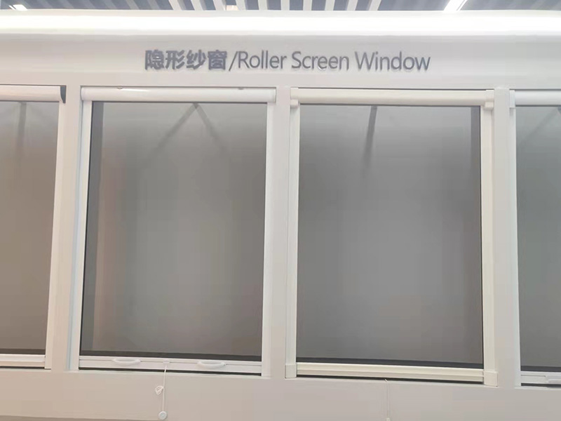 Retractable screen window